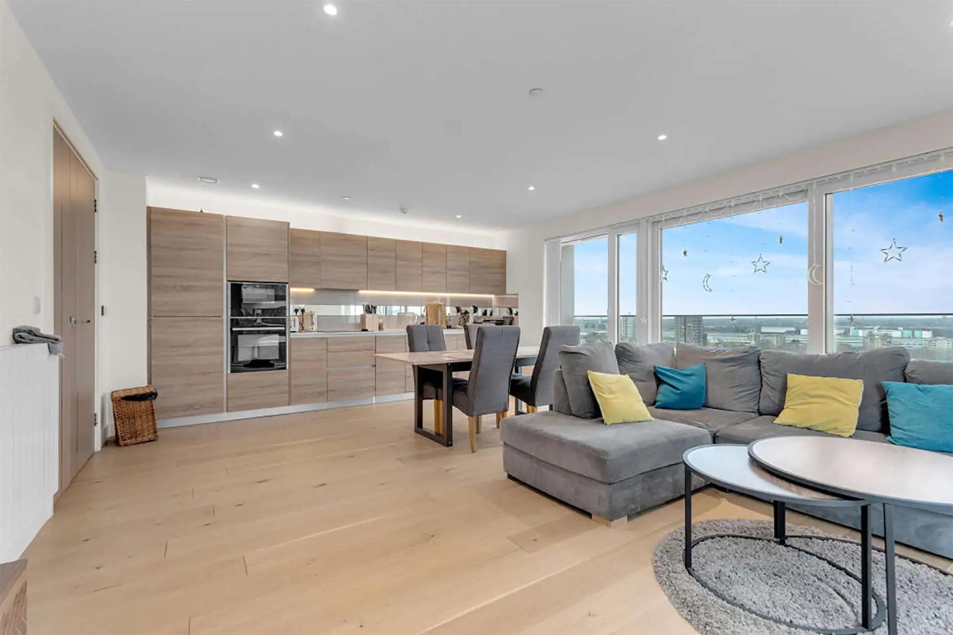 Large open plan kitchen and dining room in Duke of Wellington Avenue | IIG Estates