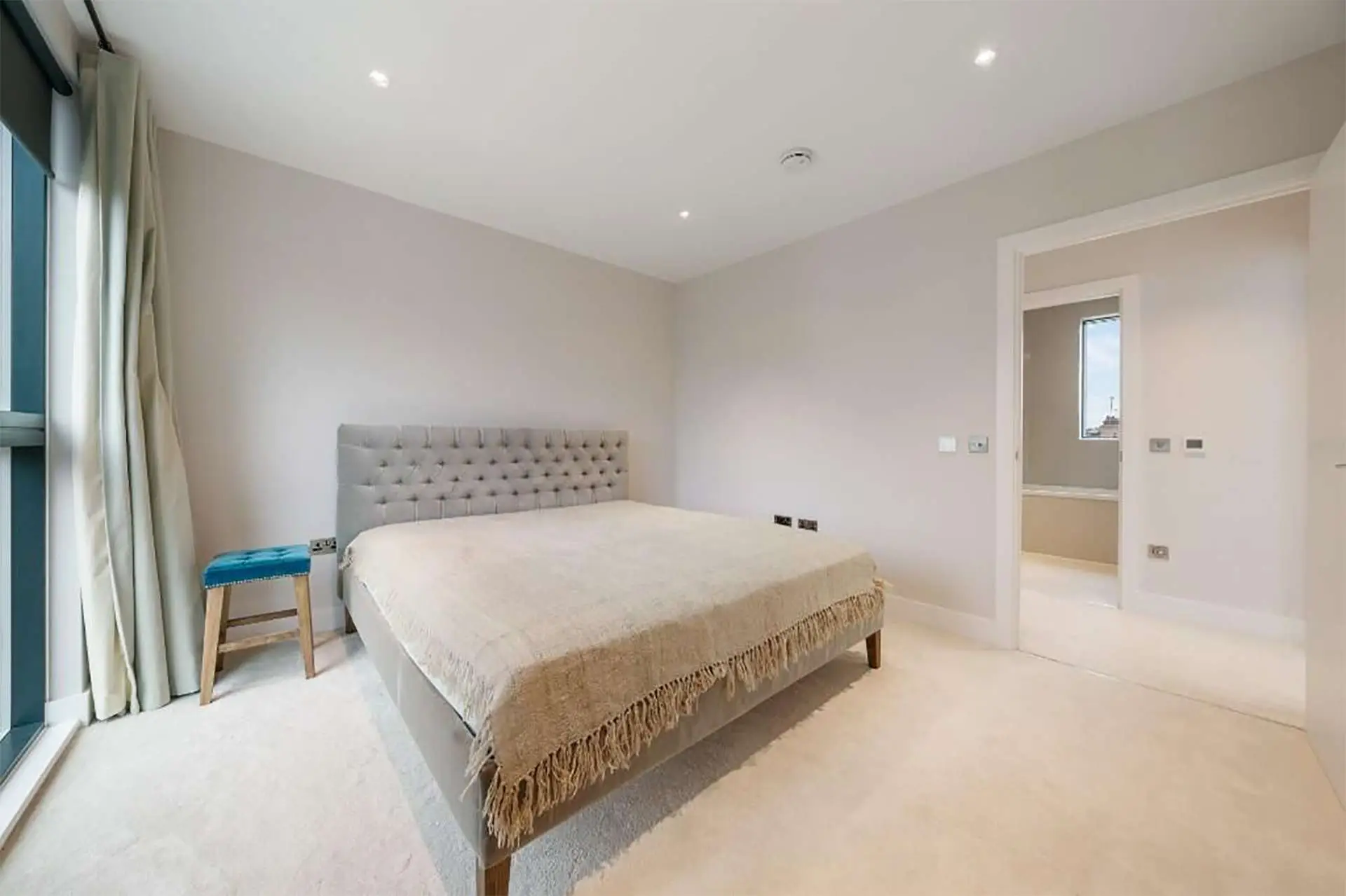 Guest bedroom in this 3 bedroom apartment in Patcham Terrace, London | IIG Estates