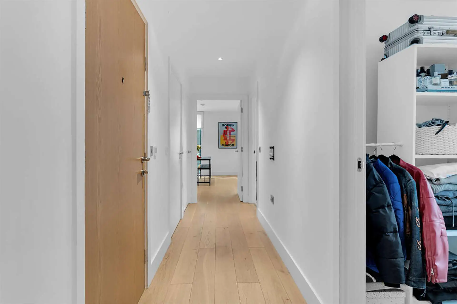 Elegant Hallway in Patcham Terrace London SW8 | IIG Estates