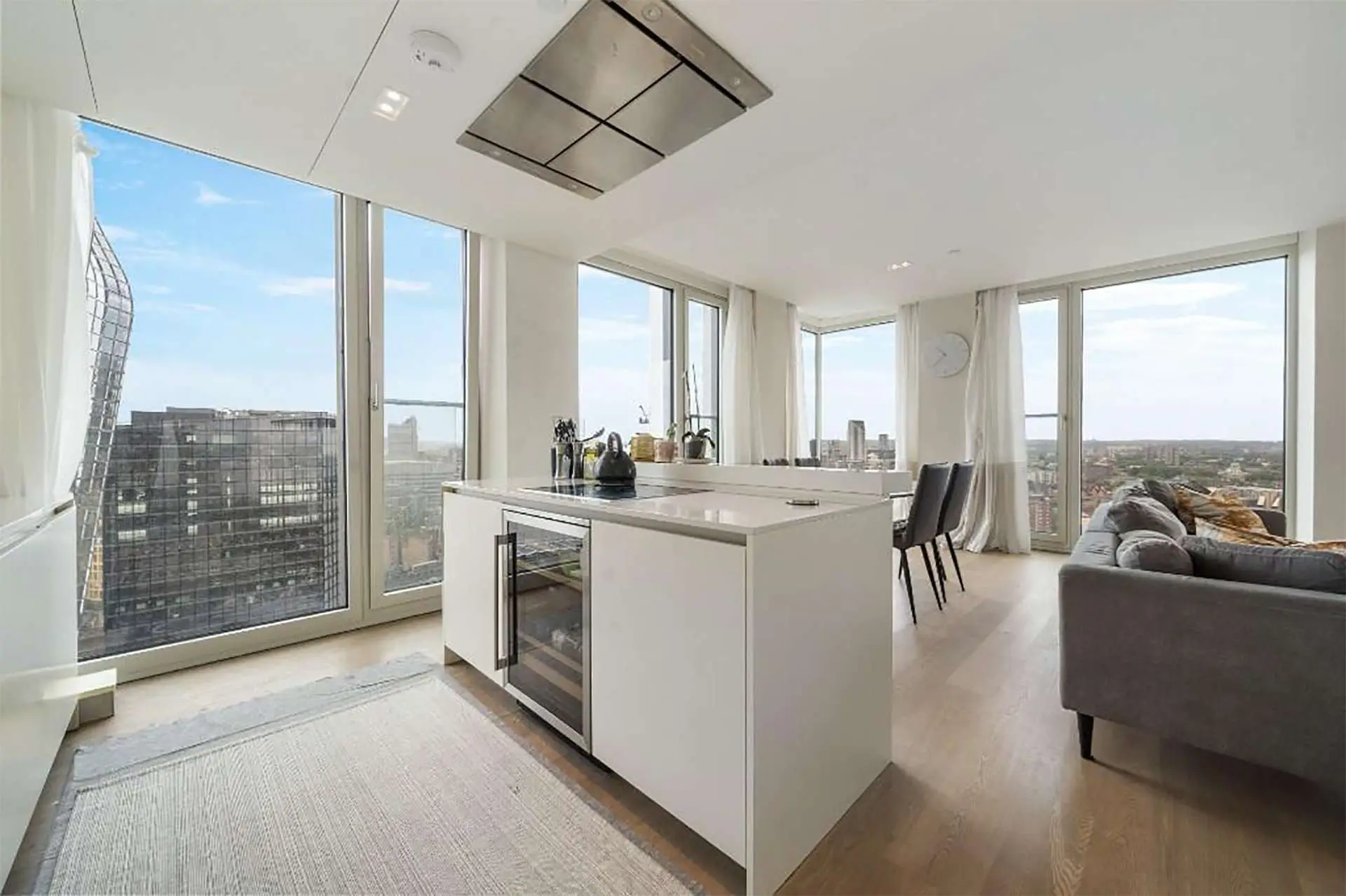 Views over London from the kitchen and dining room in Upper Ground London SE1 | IIG Estates